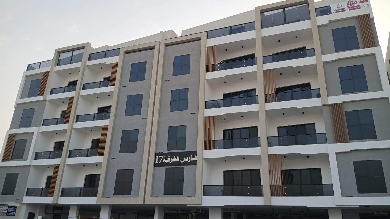 المنطقة الشرقية مدينة الخبر حى البحر شارع l2 ورقم المبنى 7414